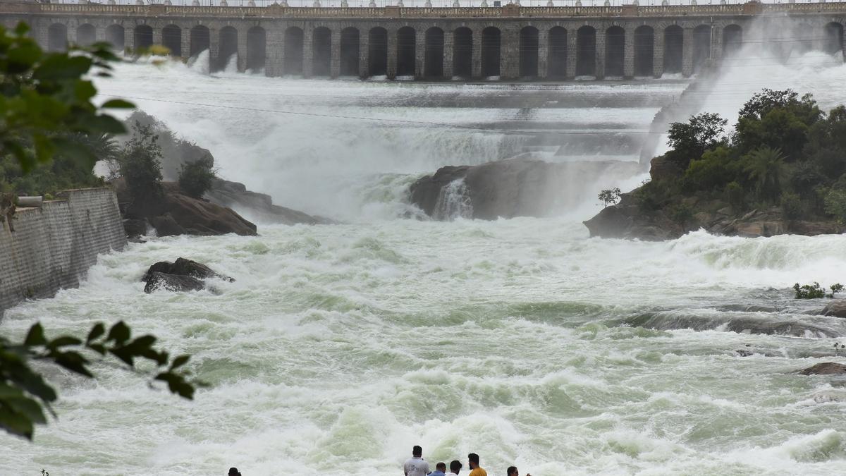 High discharge at Kodiveri Dam after heavy rain